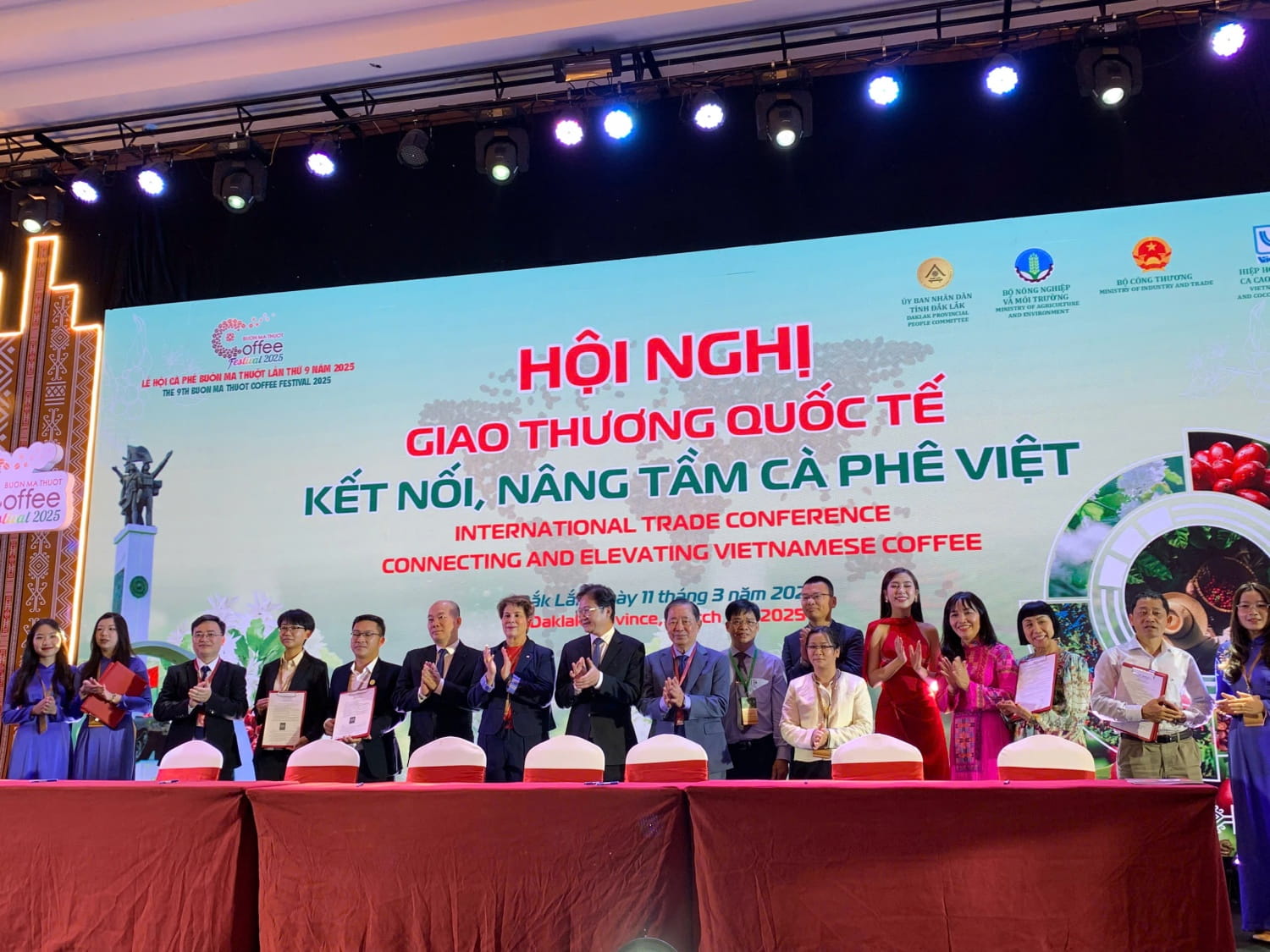 Sự Kiện Ký Kết Chiến Lược Tại Lễ Hội Cà Phê 